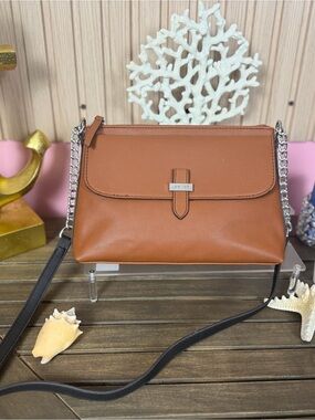 🤎 Nine West Cognac Crossbody Bag